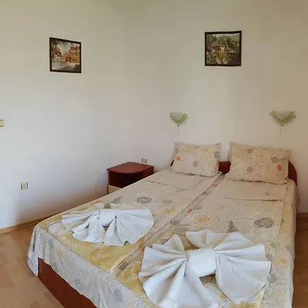 Strinava Ξενοδοχείο